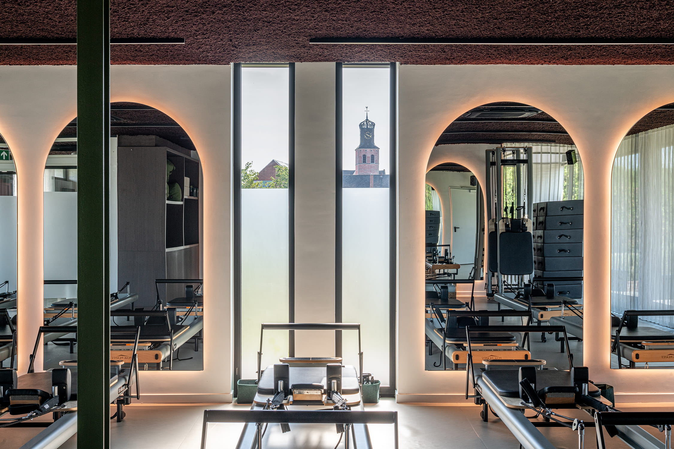 Zicht op de Reformer studio bij Poutrel